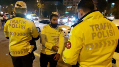 Yardım çadırından hırsızlık yaparken yakalandı!