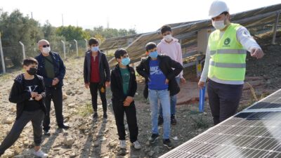 Kestel Belediyesi, Güneş Enerji Santrali’nin kapılarını öğrencilere açtı