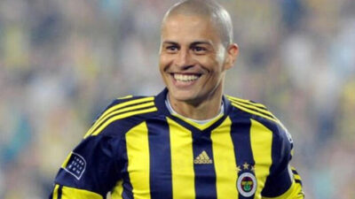 Fenerbahçe'nin efsane ismi Alex de Souza, teknik direktör olabilmek için