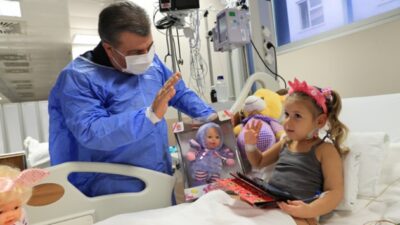 Minik Ayda’dan Bakan’ı gülümseten istek