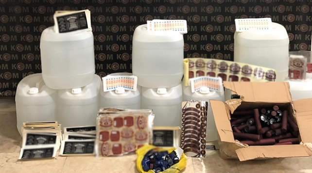 4 ilde sahte içki operasyonu: 14 gözaltı 4 ilde sahte içki operasyonu: 14 gözaltı