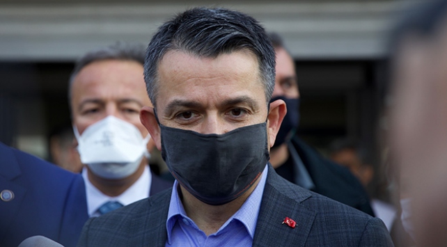 Bakan Pakdemirli’den hastanedeki yaralılara ziyaret Bakan Pakdemirli’den hastanedeki yaralılara ziyaret