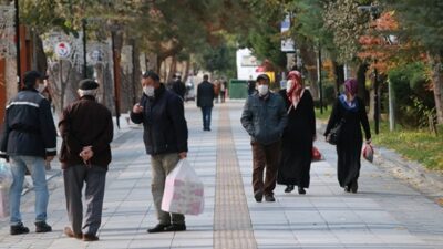 9 kentte daha 65 yaş ve üstüne sokağa çıkma kısıtlaması