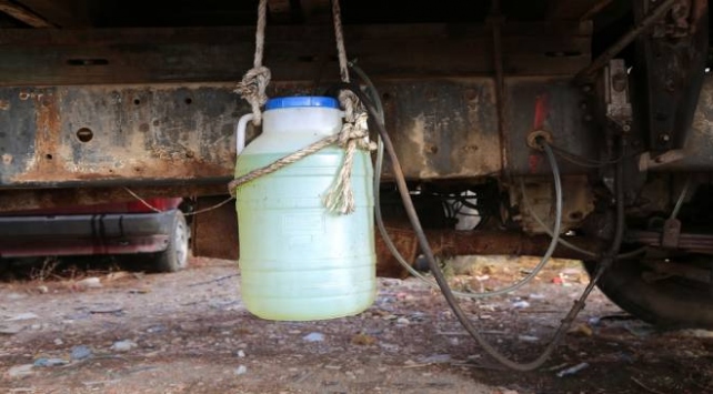 Mazot deposu turşu bidonu, yükü kamyon