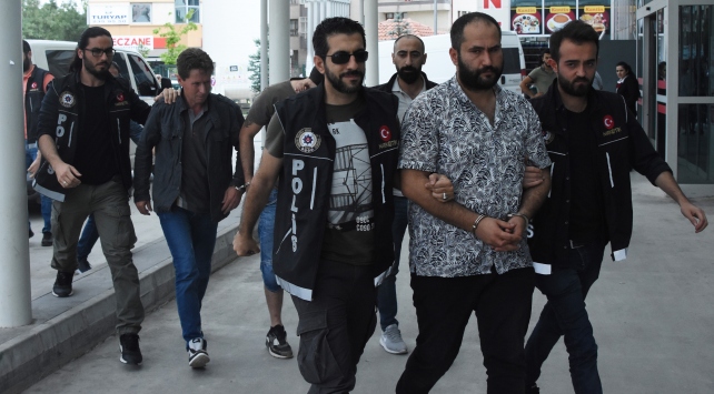 Villayı uyuşturucu imalathanesine çeviren 5 sanığa 25’er yıl hapis