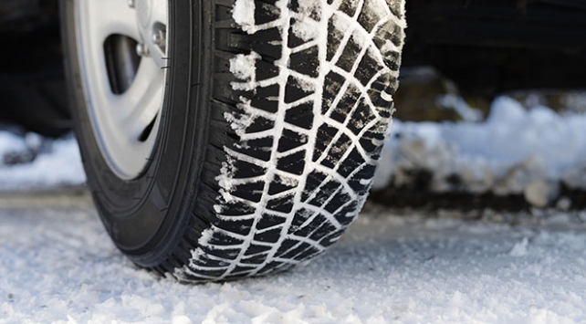Sürücülere kış lastiği uyarısı: 1 Aralık’ı beklemeyin