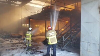Balıkesir’de fabrika yangını