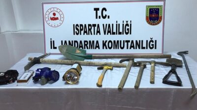 Antik kentte kaçak kazı yapanlar suçüstü yakalandı