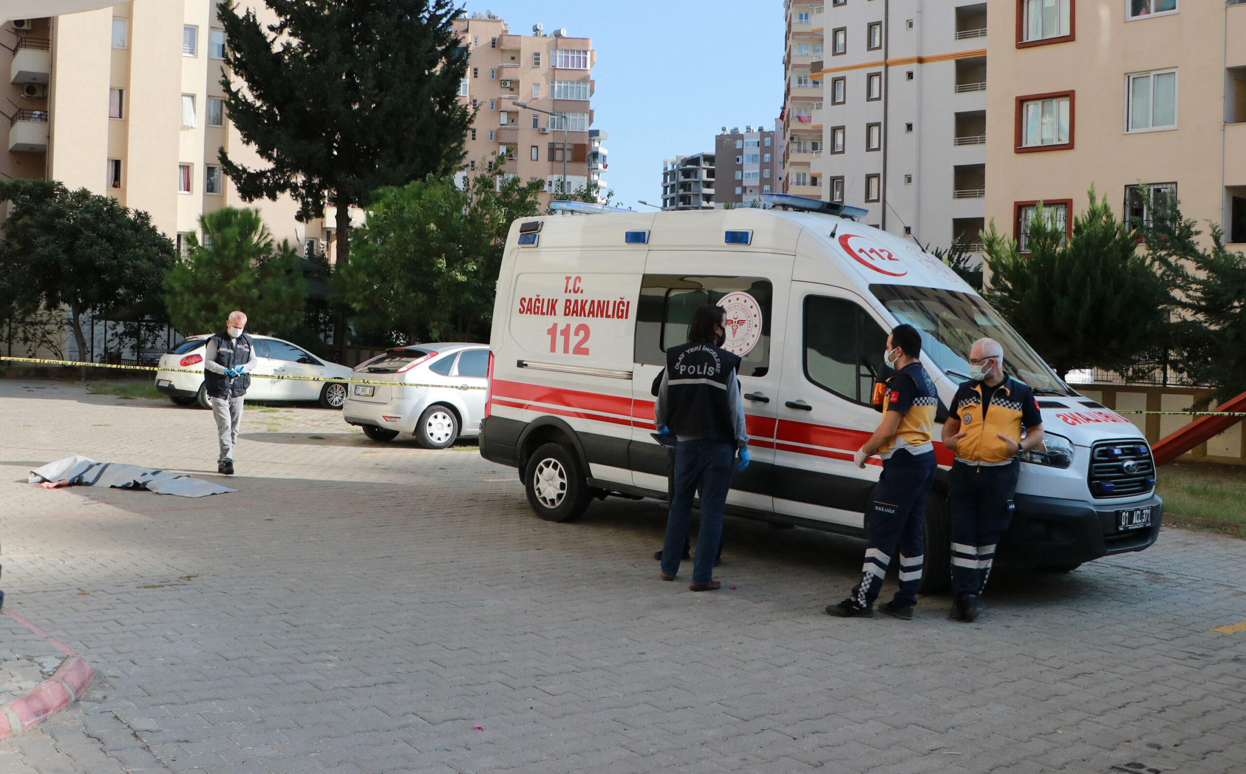 15 yaşındaki Öznur, 14’üncü kattan düşerek hayatını kaybetti