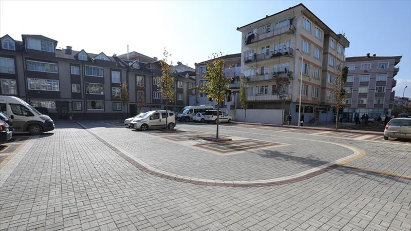 Yeşil Çayır Caddesi’ne 31 araçlık modern otopark kazandırıldı Yeşil Çayır Caddesi’ne 31 araçlık modern otopark kazandırıldı