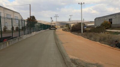 Beton yol çalışmaları Cumhuriyet Mahallesi’nde devam ediyor