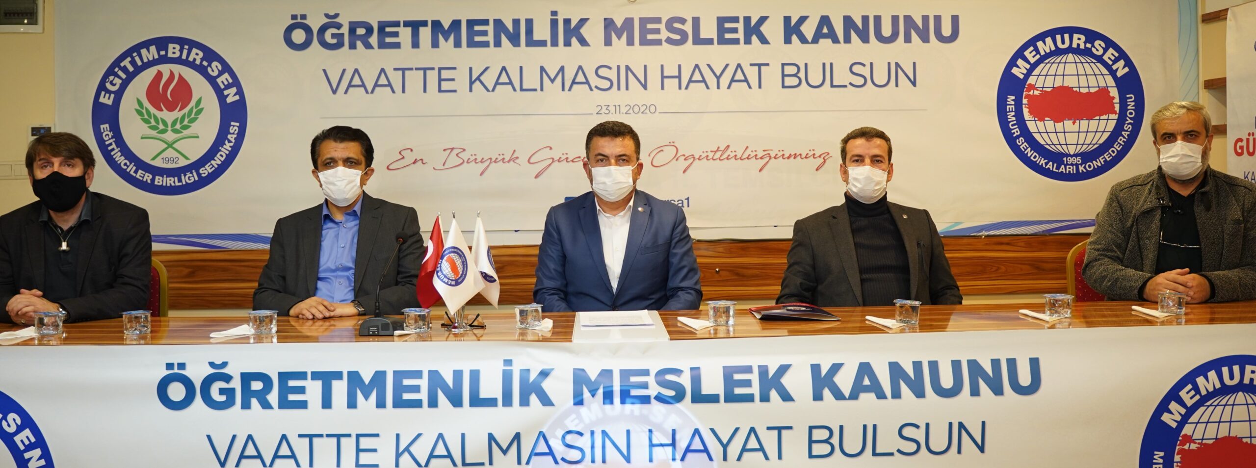 ‘Öğretmenlik Kanunu hayat bulsun’