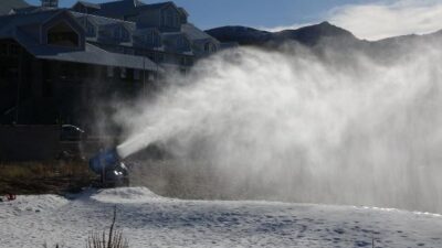 Uludağ’da suni kar sürprizi