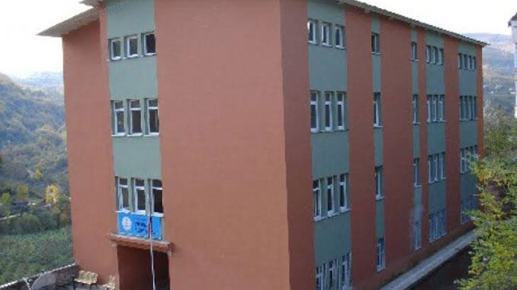 Öğretmende koronavirüs çıktı, okulda eğitime 4 gün ara verildi