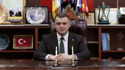 Karasu Belediye Başkanı İshak Sarı koronavirüs’e yakalandı