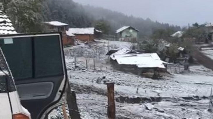Sıcaklık düştü! Mevsimin ilk karı göründü Sıcaklık düştü! Mevsimin ilk karı göründü