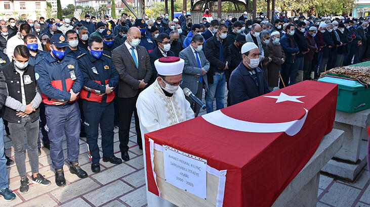 Görevi başında vefat eden itfaiye amiri son yolculuğuna uğurlandı