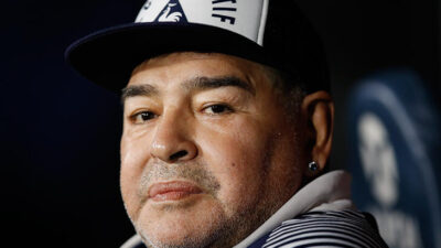 Arjantinli efsane futbolcu Diego Armando Maradona'nın vefatı nedeniyle UEFA organizasyonlarında