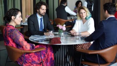 Ünlü oyuncudan kötü haber! 6 yıllık evlilik tek celsede bitti