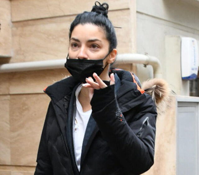 Merve Boluğur maskeyi bu sefer de yanlış taktı! ‘İstemiyorum sizi’ Merve Boluğur maskeyi bu sefer de yanlış taktı! ‘İstemiyorum sizi’