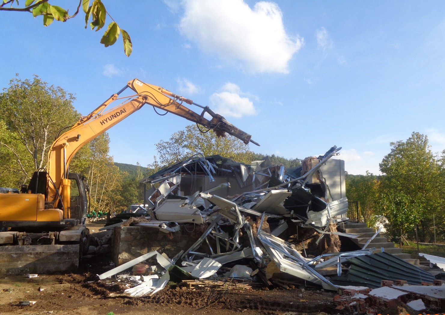 Osmangazi’de kaçak yapı temizliği