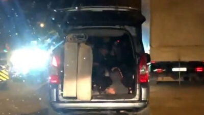 Görüntü Bursa’dan… Bagajda 5 kişi