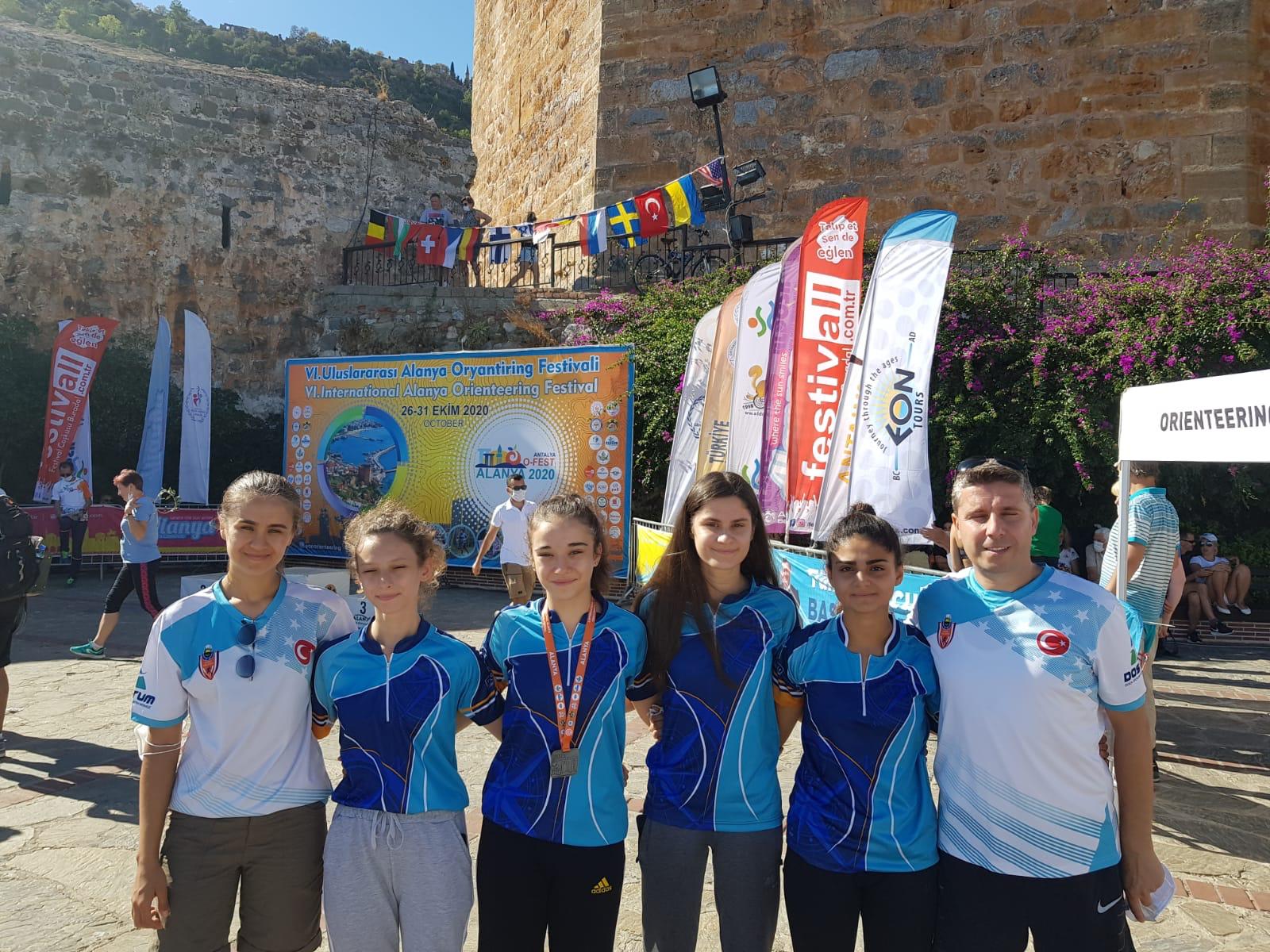 Dostum Oryantiring Takımından büyük başarı