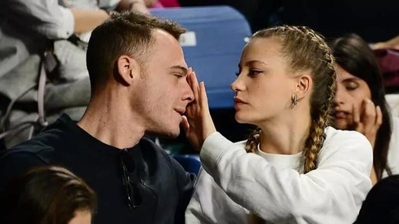 Paylaşımıyla kafaları karıştırdı! Açıklama geldi