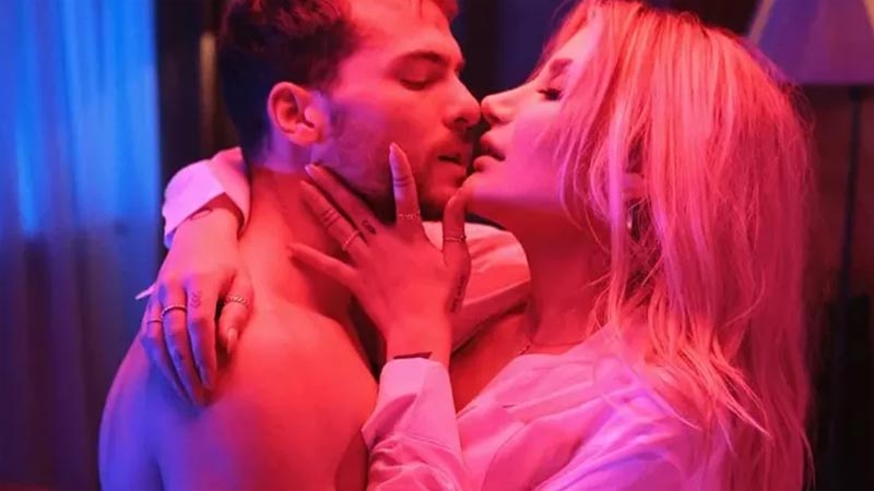 İrem Derici’nin yeni klibine RTÜK’ten müstehcenlik uyarısı İrem Derici’nin yeni klibine RTÜK’ten müstehcenlik uyarısı