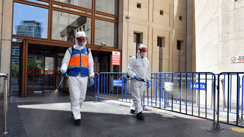 Osmangazi’de aralıksız dezenfekte