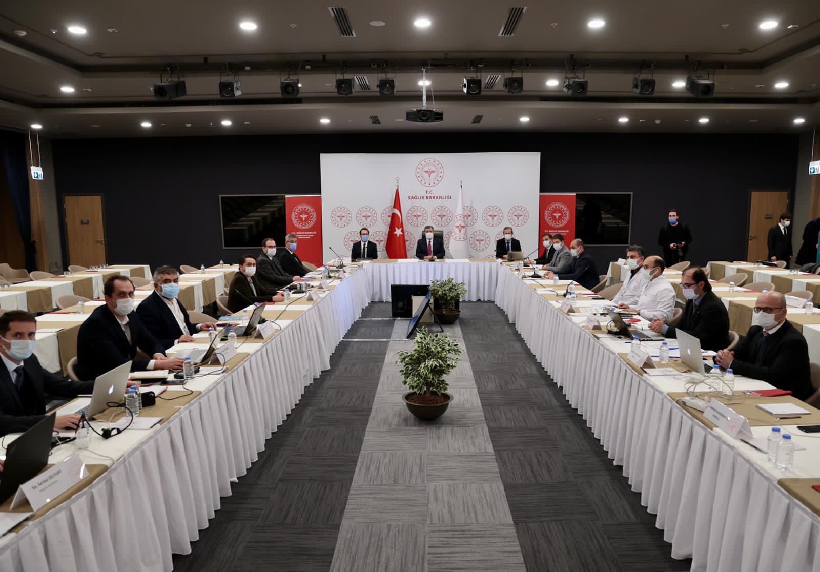 Bakan Koca başkanlığında salgınla mücadele toplantısı