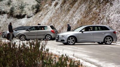 Ulaşıma kar engeli! Onlarca araç geri döndü