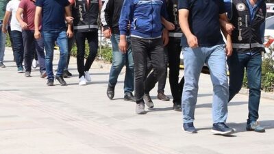 Depremin vurduğu İzmir’e hırsızlık için geldiler! Gözaltına alındılar