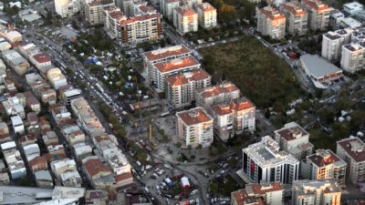 Deprem bölgesi havadan görüntülendi