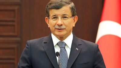Ahmet Davutoğlu koronavirüse yakalandı