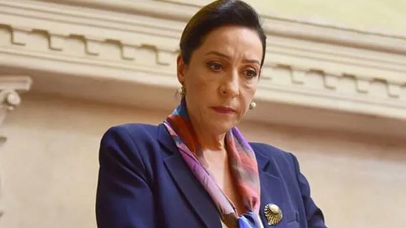 Ünlü oyuncu Kırmızı Oda’dan ayrıldı! Binnur Kaya’dan duygusal veda…