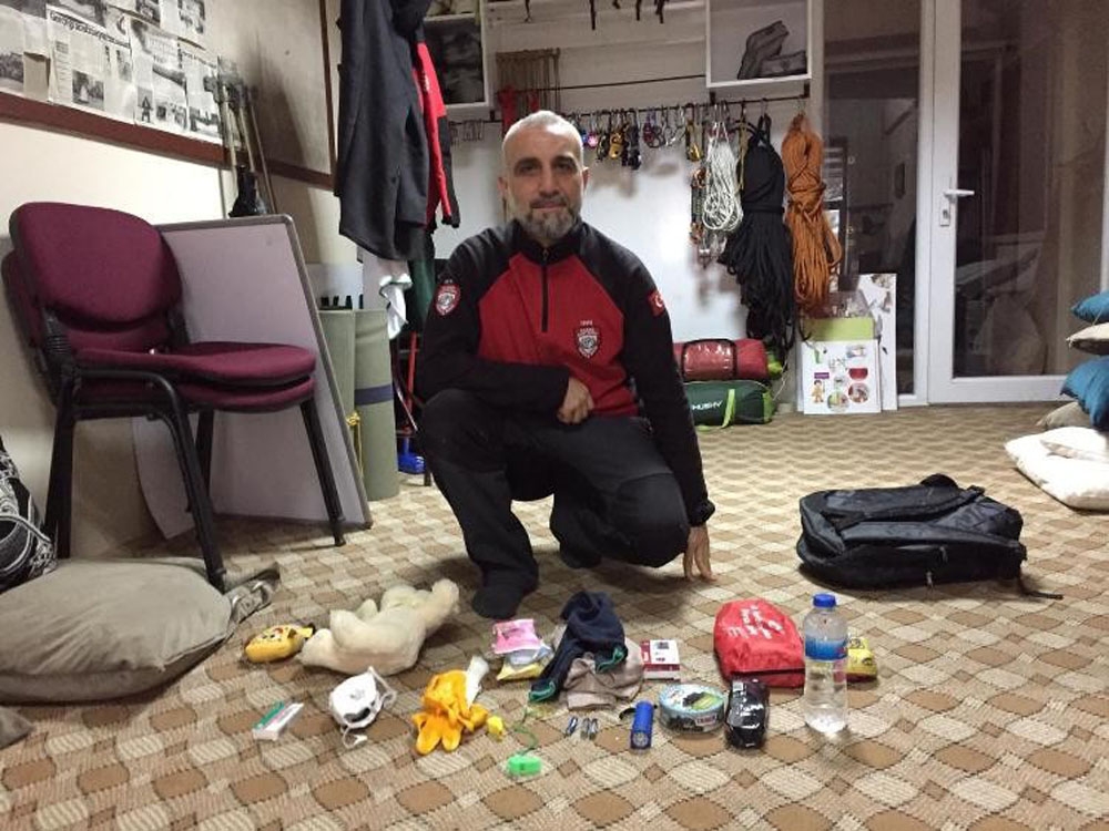 Bu çanta depremde hayat kurtarıyor