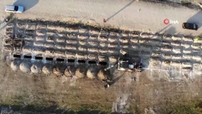 Bursa’daki mezarlık defin görüntüleriyle topluma korku mu salınıyor?