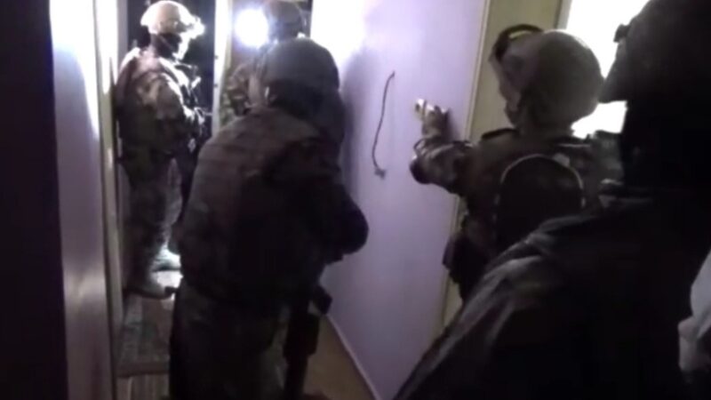 Bursa'da terör örgütü DEAŞ'a yönelik operasyonda 11 şüpheli gözaltına alındı.