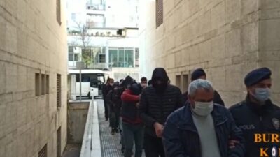 Bursa’da dublörlü tapu dolandırıcıları yakalandı: 8 tutuklu