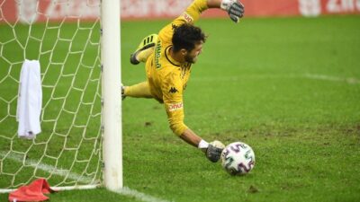 17 maçta 29 gol yedi ama 1.Lig’in en iyisi…