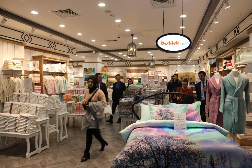 26 ve 29 Kasım tarihleri arasında Efsane Cuma İndirimleri  Özdilek’te