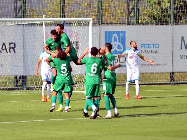 Yıldırımspor, 1-0 geriye düştüğü zorlu 52 Orduspor maçında 90+4'te Burak'ın