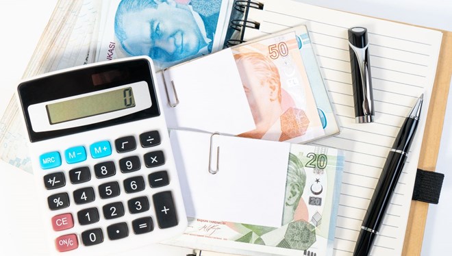 Bütçe ekimde 4,9 milyar lira açık verdi