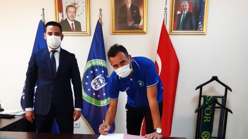 Axa Sigorta Efeler Ligi’nde mücadele eden Bursa Büyükşehir Belediye Spor