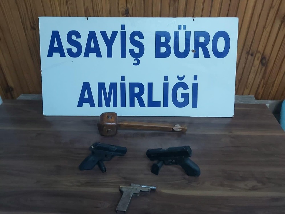 Bursa’da kendilerini polis olarak tanıtan yağmacılar tutuklandı