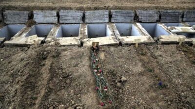 Vakalar artınca yeni mezarlar kazılmaya başlandı! Korkutan görüntüler…