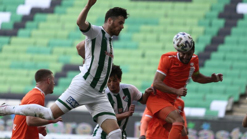 İç sahadaki son iki maçını kazanan Bursaspor, Adanaspor'u da 1-0