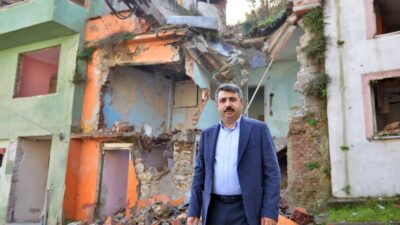 Mollaarap’ta kamulaştırılan binalar yıkılıyor