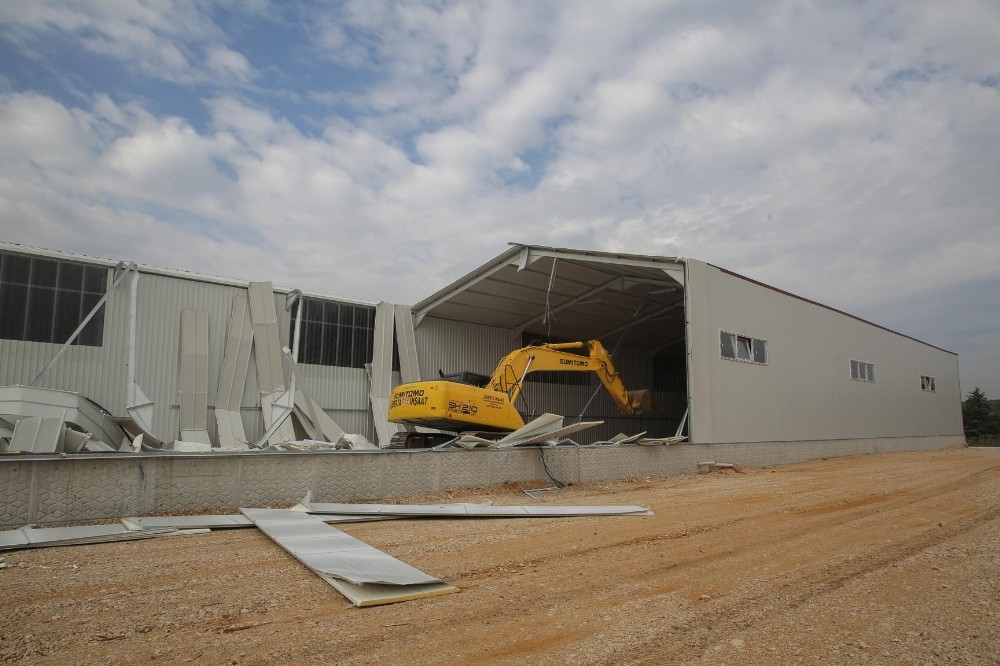 Nilüfer’de kaçak yapılarla mücadele sürüyor